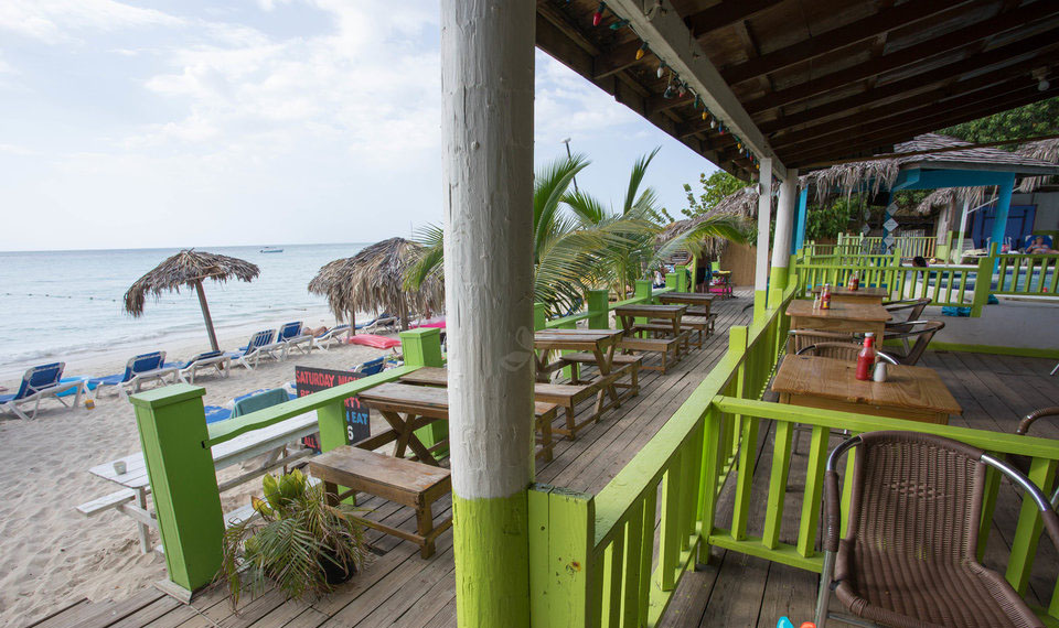 Dining Area and Bar